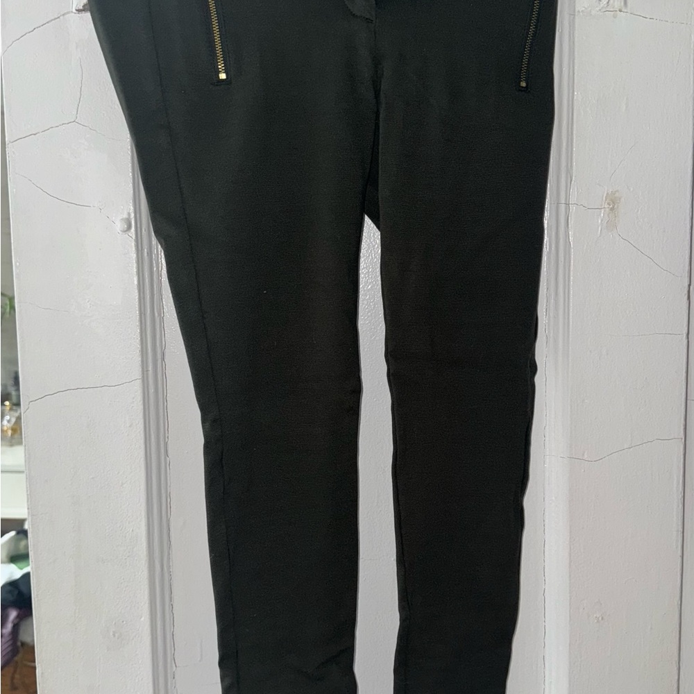LOFT Black Leggings with Elastic Waistband and Tapered Fit
